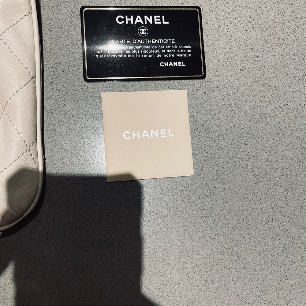 CHANEL Ivory Quilted Wristlet - Picture 3 of 12
